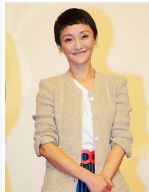 周迅短发图片:时尚潮流的短发让人惊艳