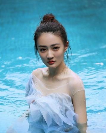 网选十大90后最美女星 发型pk谁最美