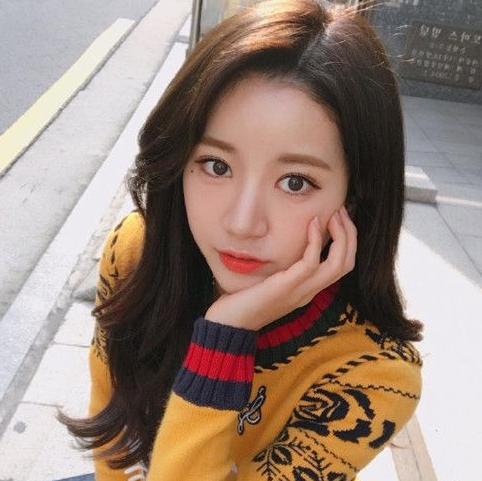 冬天弄什么发型好看 12款女生日常发型look给你
